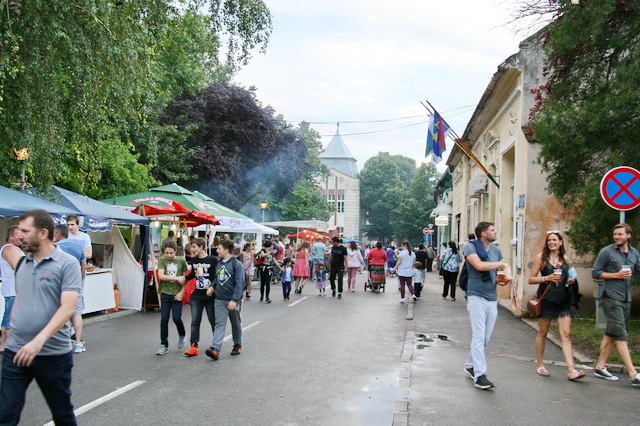 Dvodnevni muzički program na Trgu oslobođenja
