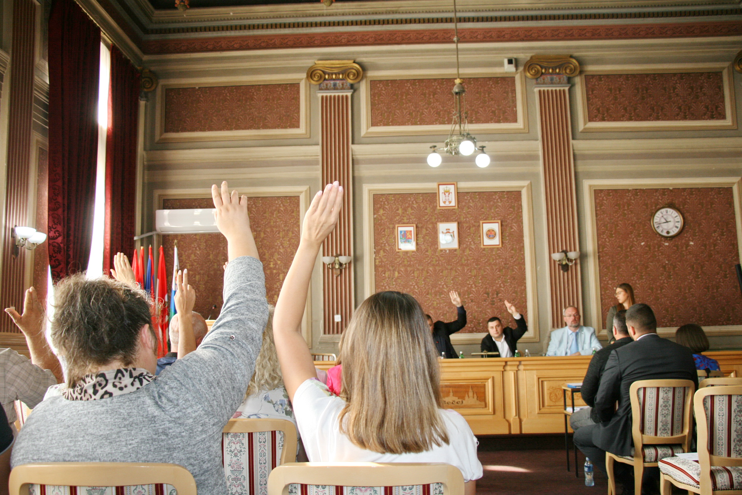 Izveštaj o trošenju novca i postavljenje zamenika pravobranioca