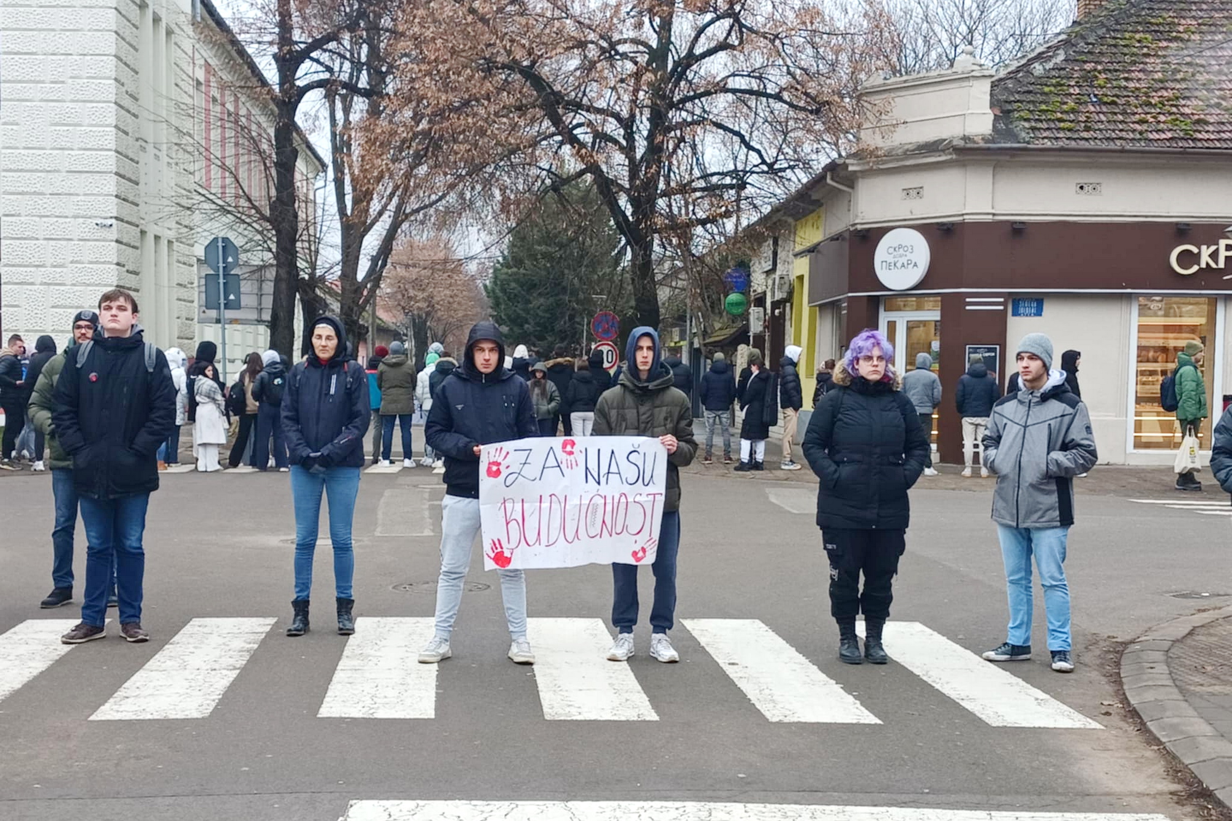 Sutra protest ispred Ekonomske škole