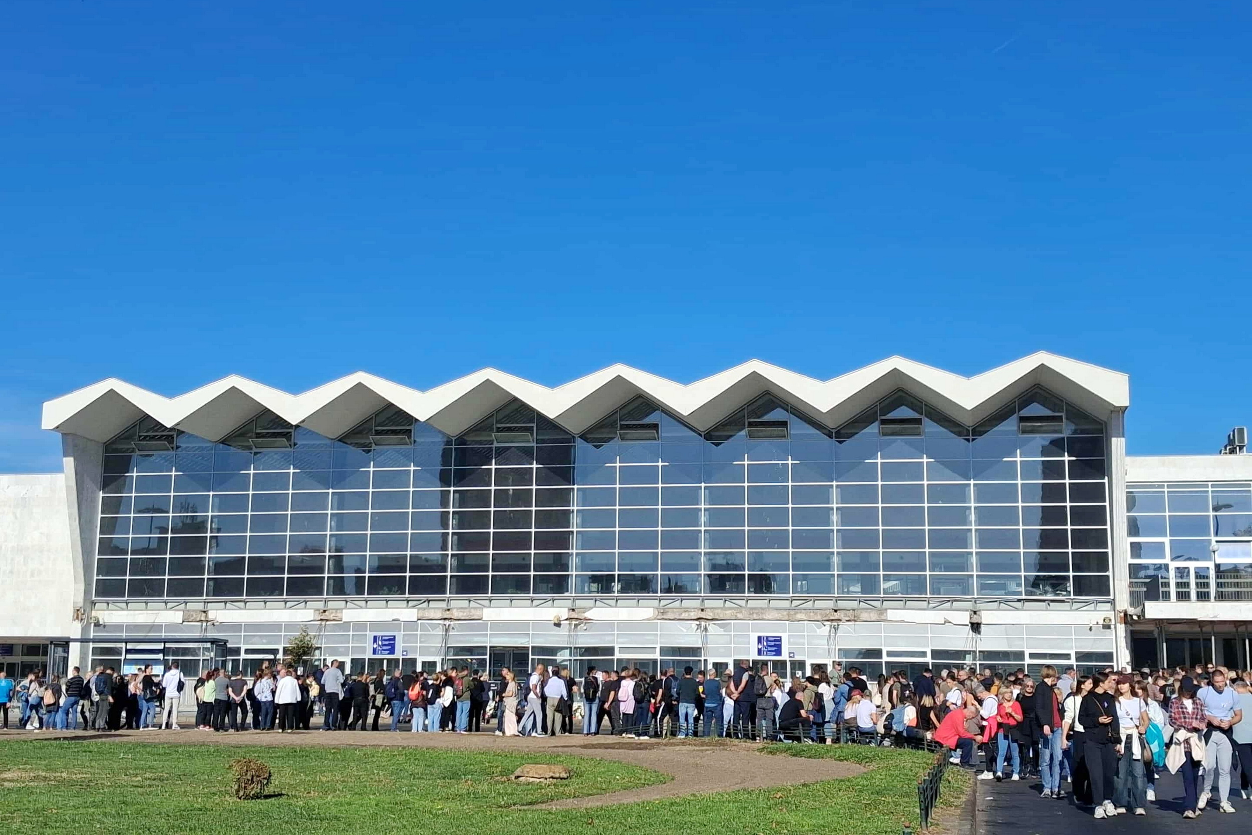 Sedamnaest meseci bez odgovornosti