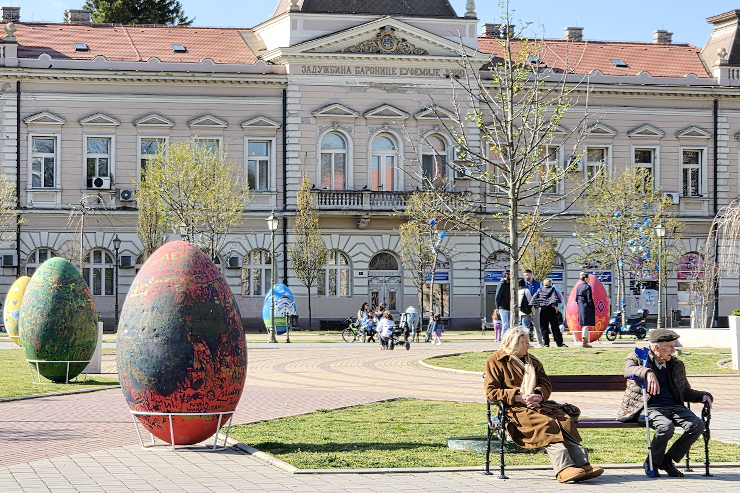 Opština odbija 42 parkovske klupe koje joj poklanjaju građani