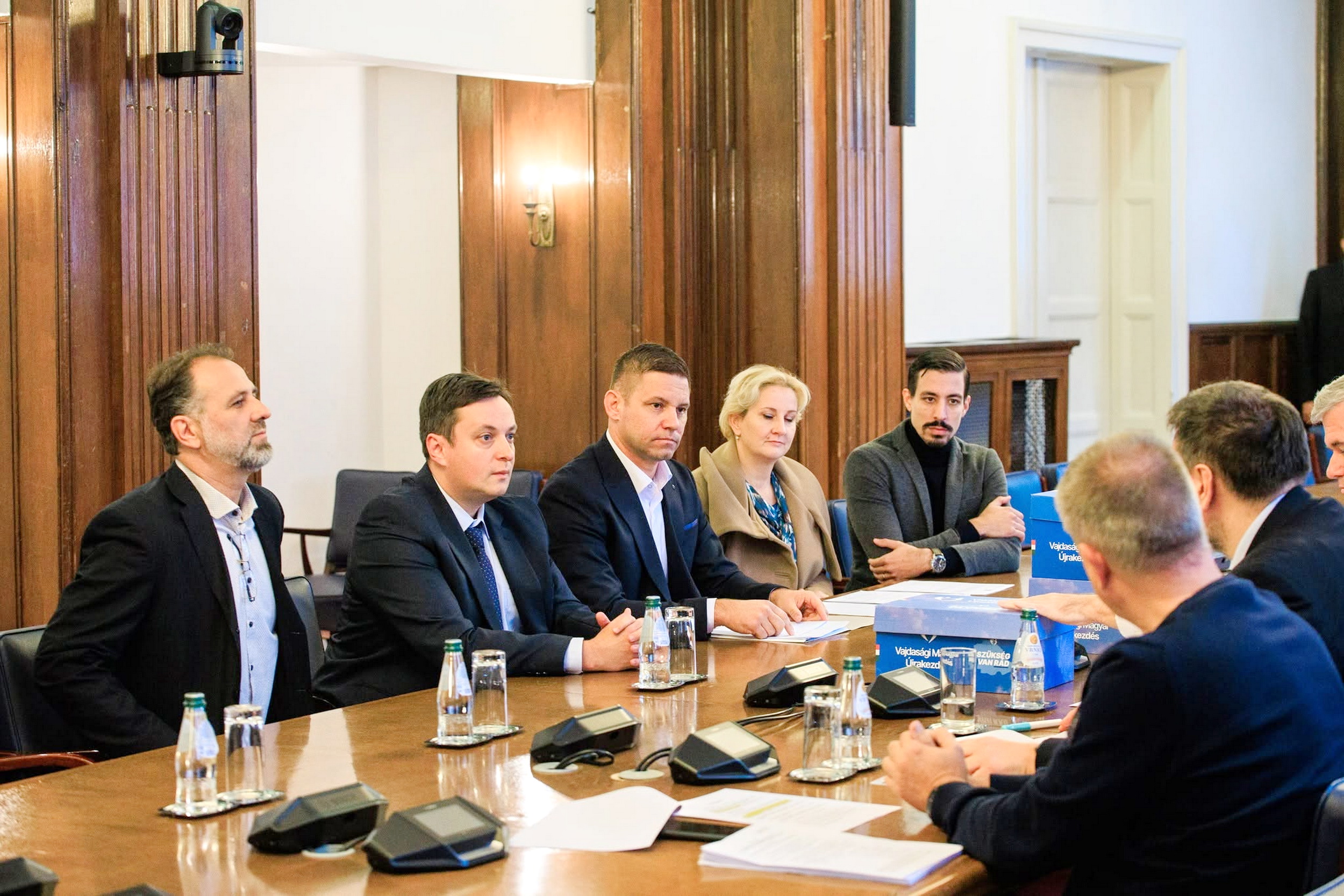A Vajdasági Magyar Újrakezdés indul a nemzeti tanácsi választásokon